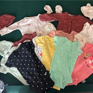 Gerber Baby girl lot 0-3 months